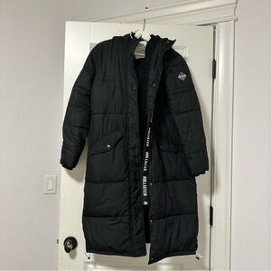 Hollister women’s long black coat
